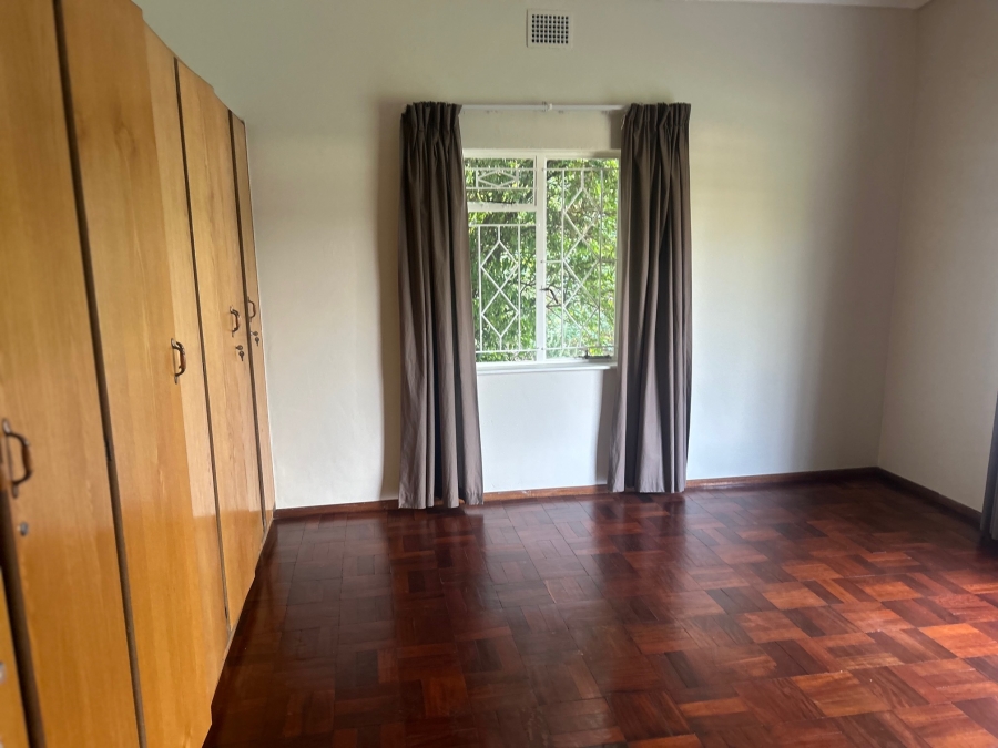 5 Bedroom Property for Sale in Viljoenskroon Free State